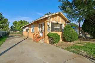 1030 Melanie Lane, Belen