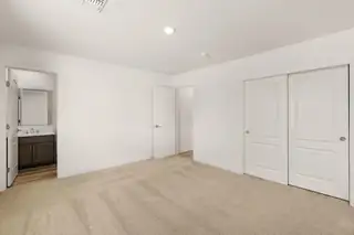 2515 Calle Del Los Claveles 