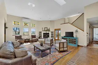 412 Live Oak Loop NE Living Room