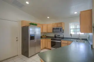 1125 12th Street SE Kitchen