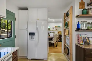 5152 CONSTITUTION Avenue NE Dining Room