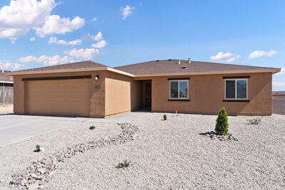 2515 Calle de las Rosas, Belen