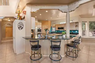 113 Paa Ko Drive Kitchen