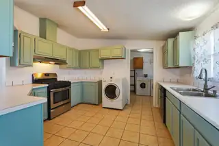 5 Calle SE Living Room