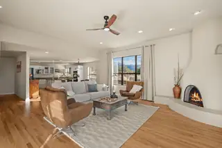 906 Tramway Lane NE Dining Room