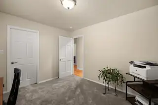 906 Tramway Lane NE Backyard