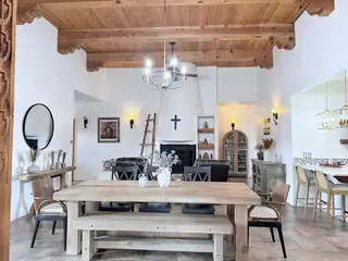 8 Quarter Moon Hill Road Dining Room