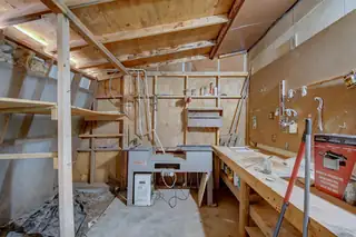 11 Stephens Place Garage