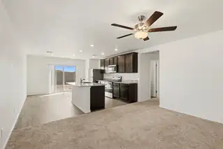 904 Calle De Los Lilias 