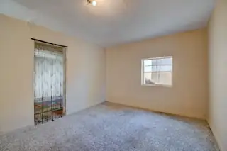 318 Wisconsin Street NE 