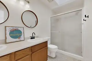 412 Seward Park Avenue NE Bathroom