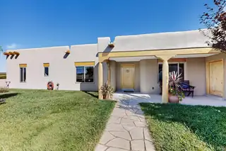 413 MISSION HILLS Road 