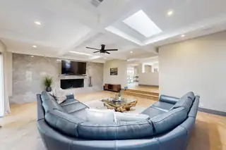 48 Rock Ridge Drive NE Living Room