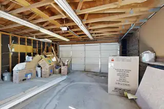 1135 Lillie Drive Garage