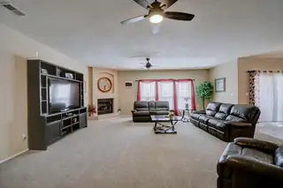 1843 Kelso Court SE Living Room