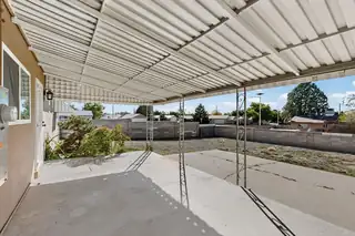 3001 Aliso Drive NE Patio