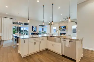 6044 Redondo Sierra NE 