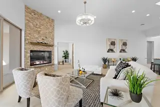 2021 Santa Ana Road NE Living Room