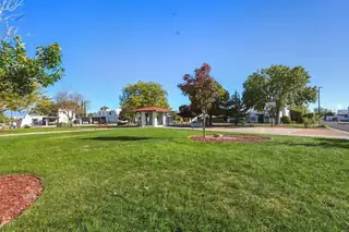 125 Calle Sol SE Mete NW Exterior Front