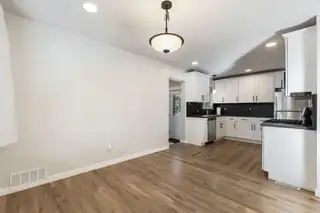 406 Truman Street NE Kitchen