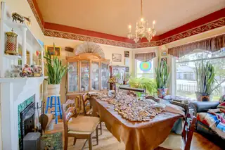 422 Dalies Avenue Dining Room