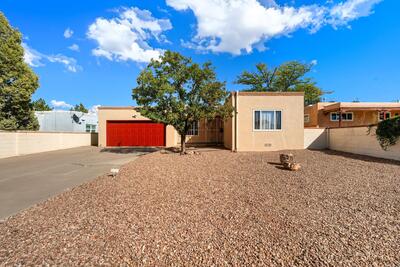 932 Manzano Street NE, Albuquerque