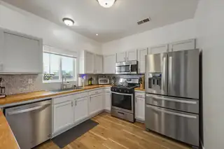 6985 Golden Mesa Kitchen