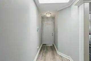 404 Lindsay Place SW 