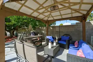 10409 Malaguena Lane NE Patio