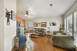 33 Apache Plume Road 