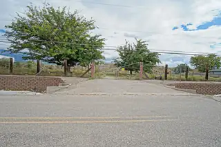 10930 Edith Boulevard NE 