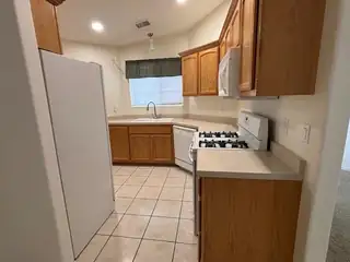 1391 Vista Escondida Court SW 