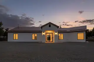 10670 Nm 337 Living Room