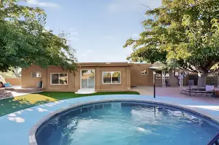 808 Villa Verde Drive SE 