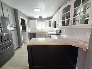 827 Calle Coronado SE Kitchen