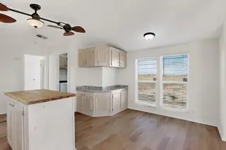 16 Karah Avenue Kitchen