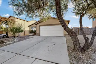 11108 Ibis Road SW Living Room