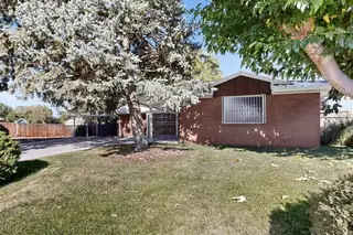 1919 La Poblana Road NW, Albuquerque 