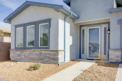 460 Rio Chama Circle SW, Los Lunas, NM 87031 