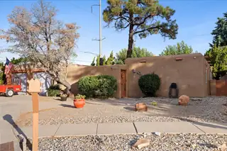 8501 Bellehaven Place NE, Albuquerque 