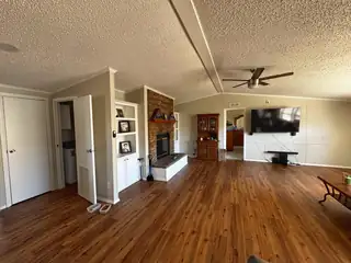 110 Sunrise Bluffs Drive Living Room