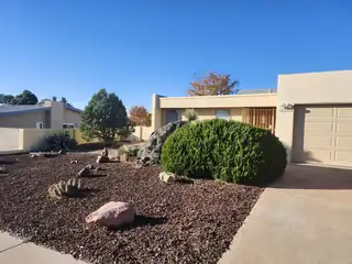 8805 Yankee Drive NE, Albuquerque