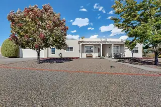 318 San Marcos Loop, Santa Fe