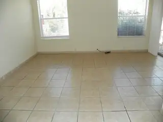 3093 La Mirage Court SE 