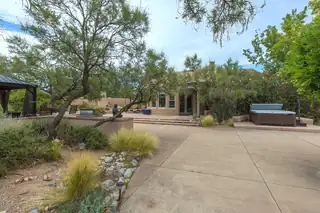 257 Camino De Lucia Hot Tub