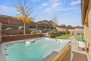 5417 Redtop Street NE Hot Tub