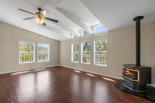 86 Canyon Road Living Room