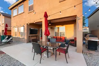 3604 Plano Vista Road NE Patio