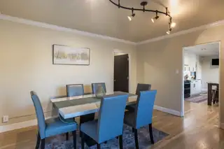 924 Valverde Drive SE Dining Room