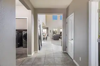 2932 Walsh Loop SE Living Room